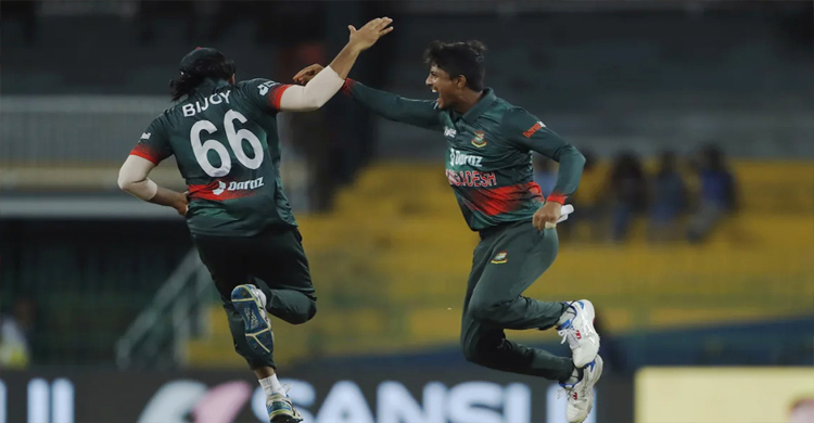 রুদ্ধশ্বাস ম্যাচে ভারতকে হারাল টাইগাররা